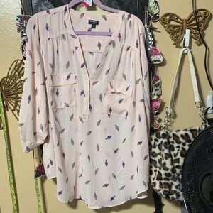#390 size 3 Torrid Harper Blouse with ice cream cones